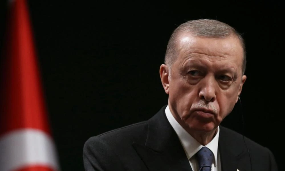 Πολιτικό θρίλερ στην Τουρκία: Οι φήμες για νέο πραξικόπημα κατά της κυβέρνησης Ερντογάν και ο ρόλος του μαφιόζου στα Κατεχόμενα